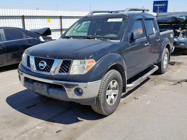 1N6AD07W85C414214 - 2005 NISSAN FRONTIER C BLACK photo 2