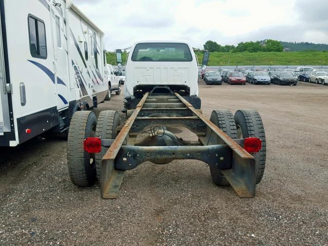 3FDNF65A7YMA30948 - 2000 FORD F650 SUPER WHITE photo 6