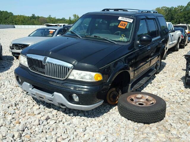 5LMFU28A71LJ08051 - 2001 LINCOLN NAVIGATOR BLACK photo 2