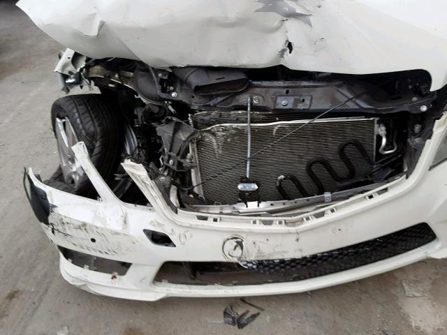 WDDHF5GB2BA353297 - 2011 MERCEDES-BENZ E 350 WHITE photo 9