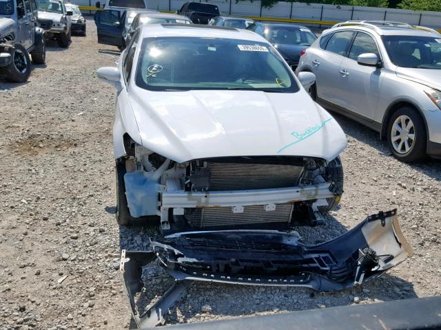 3FA6P0K96GR319257 - 2016 FORD FUSION TIT WHITE photo 9