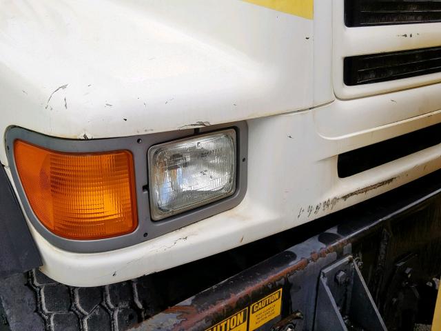 2FZNCEDB3XA982128 - 1999 STERLING TRUCK LT 9501 WHITE photo 9