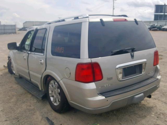 5LMFU28R84LJ01765 - 2004 LINCOLN NAVIGATOR SILVER photo 3