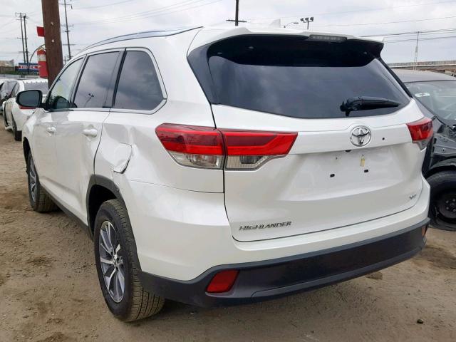 5TDKZRFH9KS560079 - 2019 TOYOTA HIGHLANDER WHITE photo 3