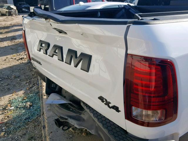 1C6RR7YT8GS386418 - 2016 RAM 1500 REBEL თეთრი ფოტო 9
