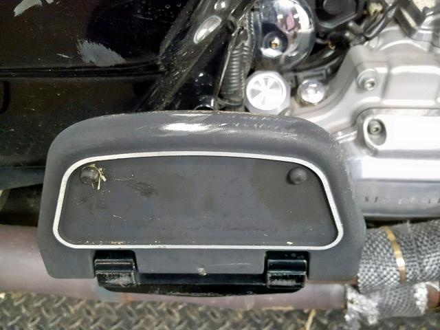 1HD1FV4158Y603881 - 2008 HARLEY-DAVIDSON FLHT BLACK photo 11