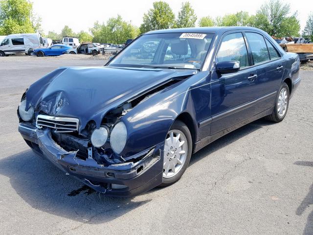 WDBJF65J41B310762 - 2001 MERCEDES-BENZ E 320 BLUE photo 2