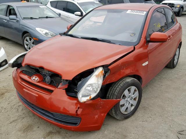 KMHCM3AC0AU169615 - 2010 HYUNDAI ACCENT BLU ORANGE photo 2