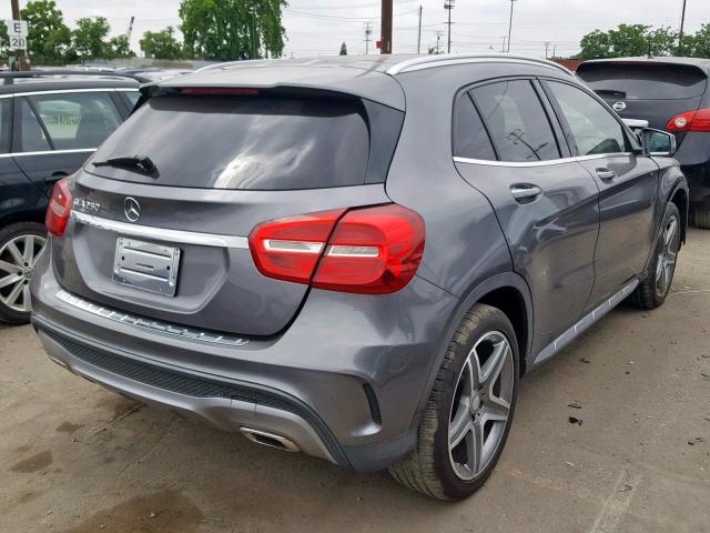 WDCTG4EB1FJ167913 - 2015 MERCEDES-BENZ GLA 250 GRAY photo 4