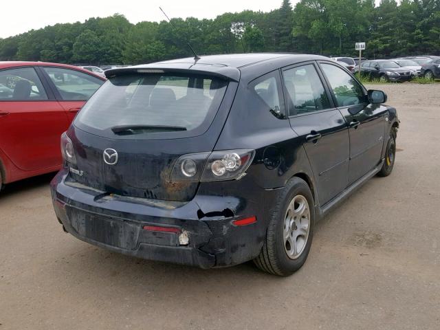 JM1BK343871733412 - 2007 MAZDA 3 HATCHBAC BLACK photo 4