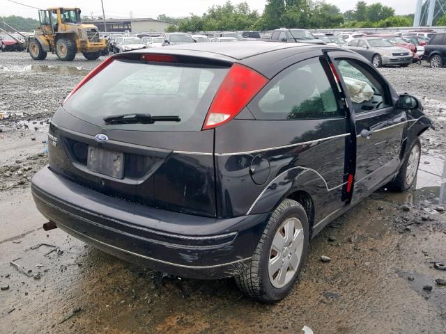 1FAHP31N87W286333 - 2007 FORD FOCUS ZX3 BLACK photo 4