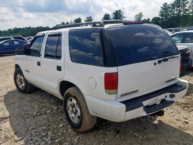 1GNDT13W62K137909 - 2002 CHEVROLET BLAZER WHITE photo 3