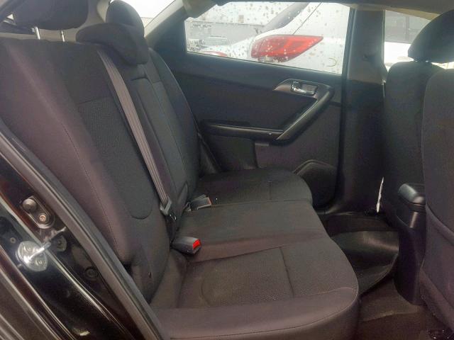 KNAFU5A22D5729392 - 2013 KIA FORTE EX BLACK photo 6