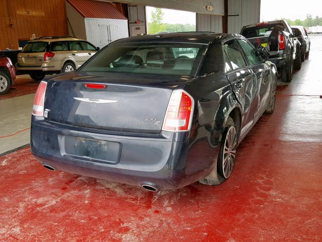 2C3CCAGT4DH683336 - 2013 CHRYSLER 300 S BLUE photo 4