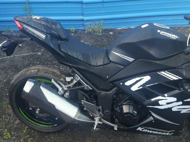 JKAEX8B1XHDA37905 - 2017 KAWASAKI EX300 B BLACK photo 6