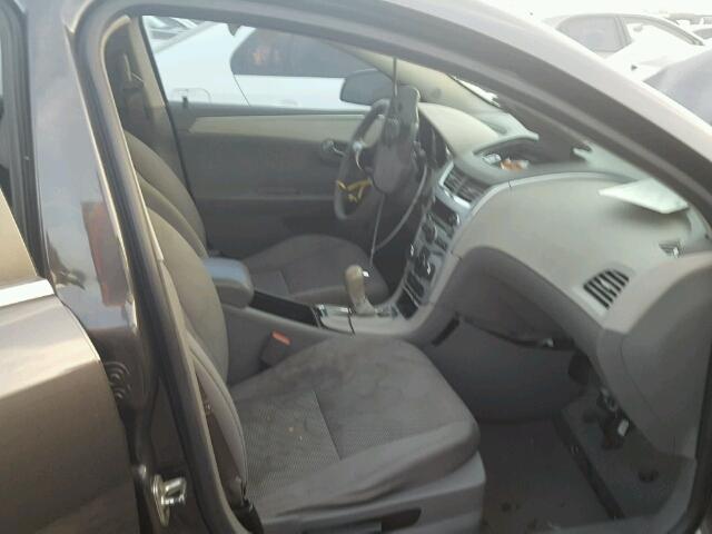 1G1ZB5E07CF297785 - 2012 CHEVROLET MALIBU LS 灰色 照片 5