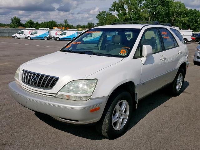 JTJHF10U420280239 - 2002 LEXUS RX 300 WHITE photo 2