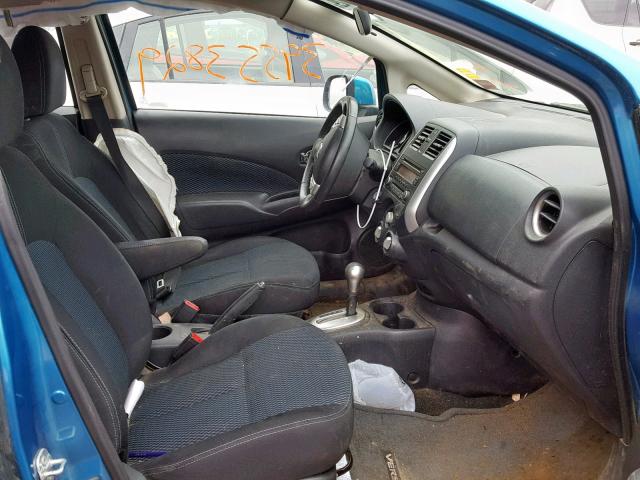 3N1CE2CP1EL407275 - 2014 NISSAN VERSA NOTE TEAL photo 5