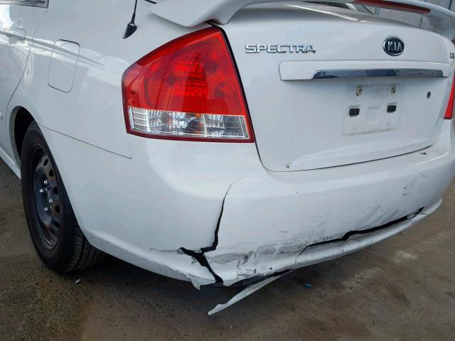 KNAFE122285584204 - 2008 KIA SPECTRA EX WHITE photo 9