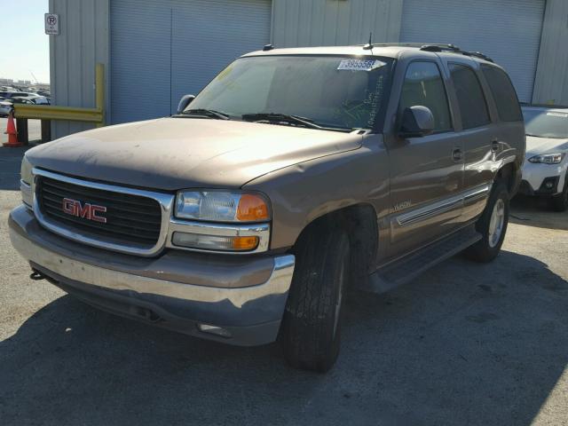 1GKEK13T74R135316 - 2004 GMC YUKON GOLD photo 2