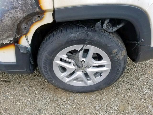 3C4NJDAB7JT112759 - 2018 JEEP COMPASS SP თეთრი ფოტო 9