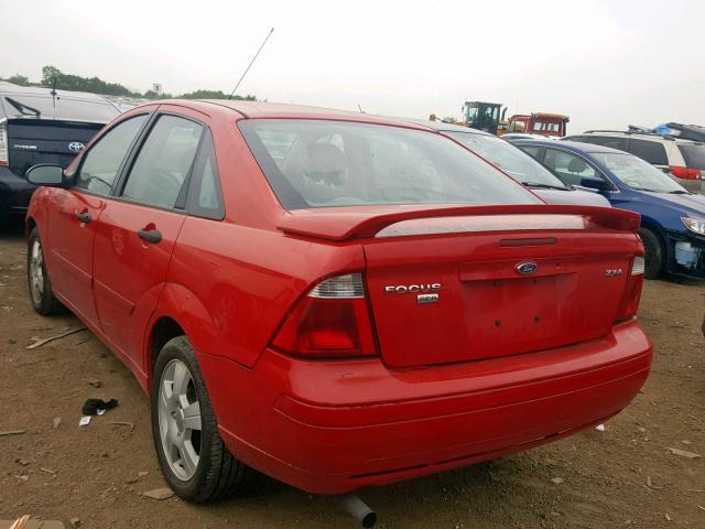 1FAFP34N85W307388 - 2005 FORD FOCUS ZX4 RED photo 3