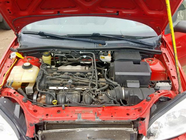 1FAFP34N85W307388 - 2005 FORD FOCUS ZX4 RED photo 7