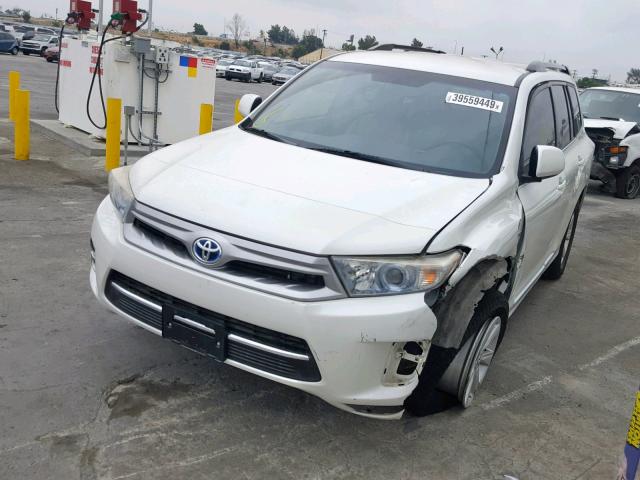 JTEBC3EH8D2011172 - 2013 TOYOTA HIGHLANDER WHITE photo 2