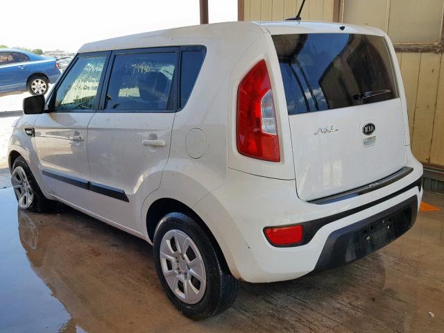 KNDJT2A57C7384422 - 2012 KIA SOUL WHITE photo 3