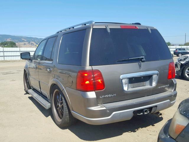 5LMFU27R23LJ44207 - 2003 LINCOLN NAVIGATOR BROWN photo 3