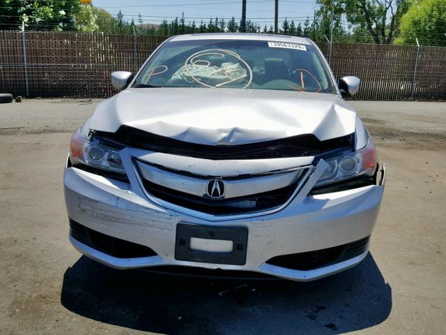 19VDE1F34EE013609 - 2014 ACURA ILX 20 SILVER photo 9