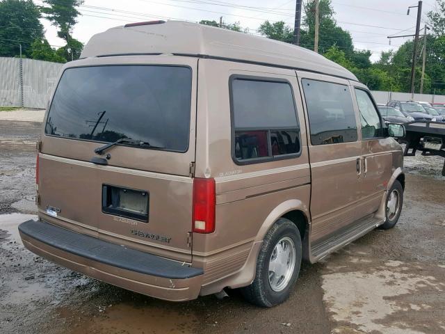 1GBEL19W3YB135858 - 2000 CHEVROLET ASTRO BROWN photo 4