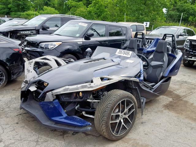 57XAAPFA0J8127917 - 2018 POLARIS SLINGSHOT BLUE photo 2