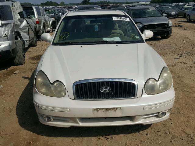 KMHWF25H44A917120 - 2004 HYUNDAI SONATA GL WHITE photo 9