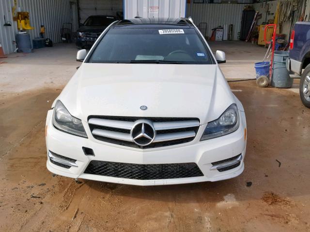 WDDGJ4HB5CF804200 - 2012 MERCEDES-BENZ C 250 WHITE photo 9