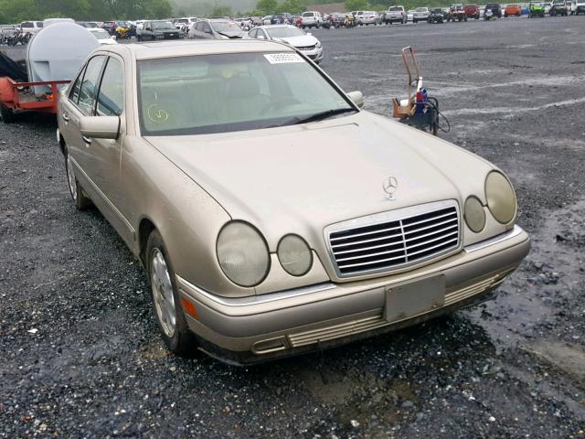 WDBJF20F8VJ028390 - 1997 MERCEDES-BENZ E 300D GOLD photo 1