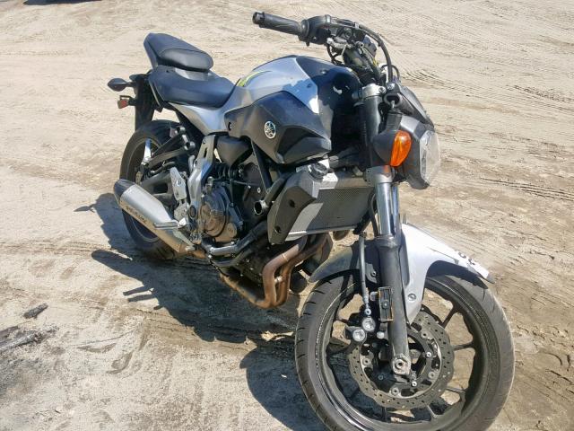 JYARM06E9HA012034 - 2017 YAMAHA FZ07 SILVER photo 1