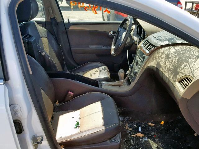 1G1ZE5EB9AF252711 - 2010 CHEVROLET MALIBU LTZ 白色 照片 5