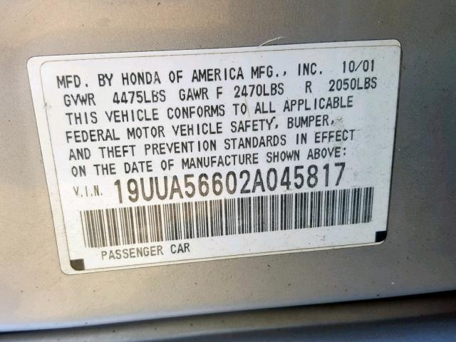 19UUA56602A045817 - 2002 ACURA 3.2TL SILVER photo 10