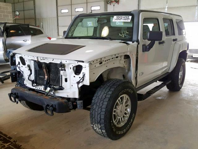 5GTDN13E978125082 - 2007 HUMMER H3 WHITE photo 2