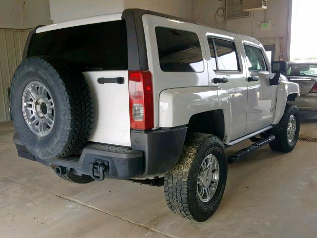 5GTDN13E978125082 - 2007 HUMMER H3 WHITE photo 4