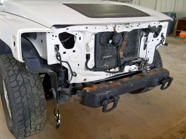 5GTDN13E978125082 - 2007 HUMMER H3 WHITE photo 9