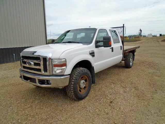 1FTWW31598EE35022 - 2008 FORD F350 SRW S WHITE photo 2