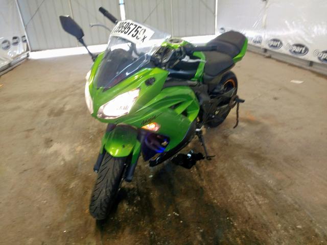 JKAEXEE14CDA07897 - 2012 KAWASAKI EX650 EC GREEN photo 2