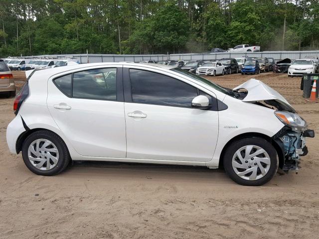 JTDKDTB36F1578595 - 2015 TOYOTA PRIUS C WHITE photo 9