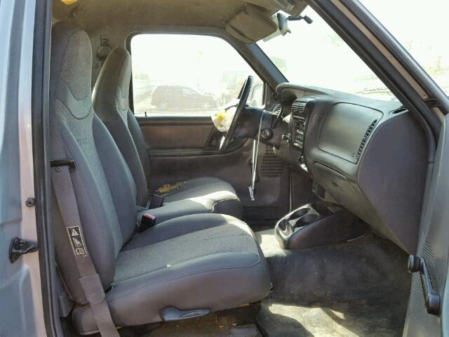 1FTYR10U31PA57075 - 2001 FORD RANGER SILVER photo 5