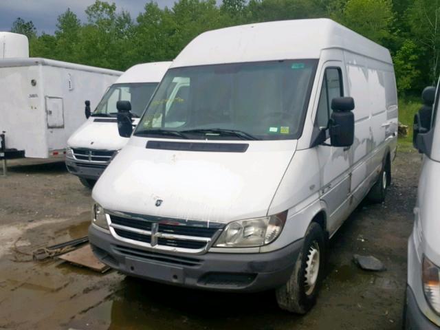 WD0PD744365958870 - 2006 DODGE SPRINTER WHITE photo 2