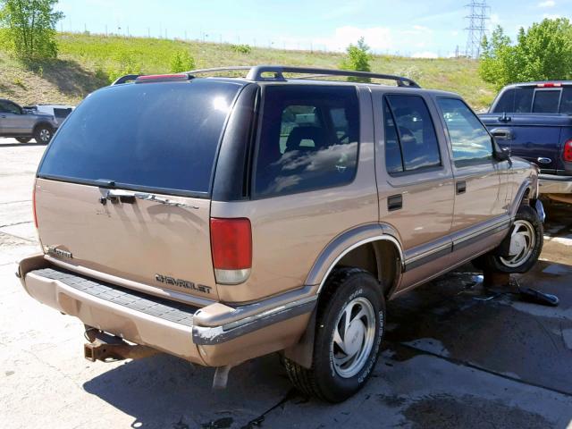 1GNDT13W0T2273762 - 1996 CHEVROLET BLAZER GOLD photo 4