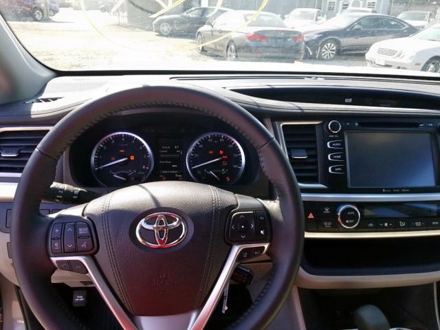 5TDJZRFH3KS576144 - 2019 TOYOTA HIGHLANDER GRAY photo 5