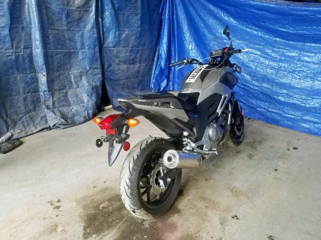 JH2RC6359CK002466 - 2012 HONDA NC700X SILVER photo 4